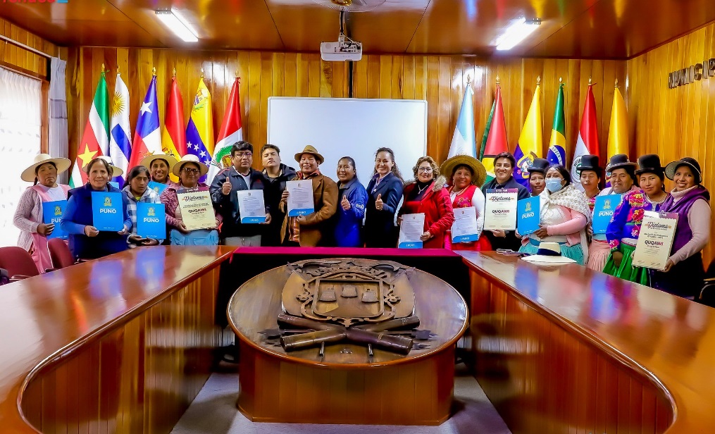 Municipalidad De Puno Realiza Reconocimiento A Instituciones Colegios